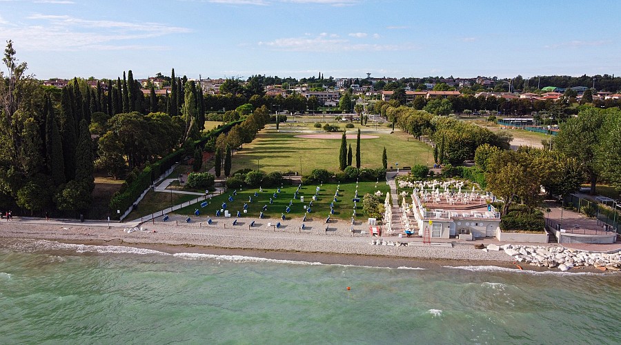 Spiaggia d'Oro  - Desenzano del Garda, Brescia <span class='provincia_scheda_link'>(provincia)</span>