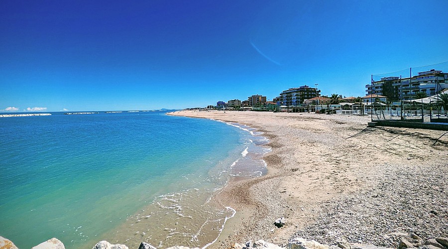 Spiaggia Sassonia di Fano  - Fano, Pesaro-Urbino <span class='provincia_scheda_link'>(provincia)</span>