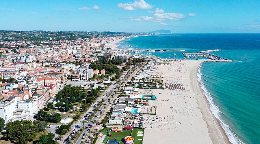 Spiaggia Libera Lungomare Sud  - Civitanova Marche, Macerata <span class='provincia_scheda_link'>(provincia)</span>