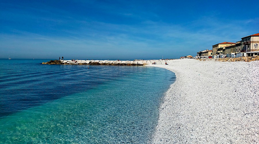 Spiaggia Libera di Marina di Pisa Tirrenia - Pisa, Pisa