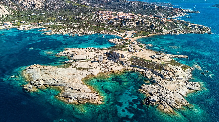 Spiaggia di Punta Tegge Punta Tegge - La Maddalena, Sassari <span class='provincia_scheda_link'>(provincia)</span>