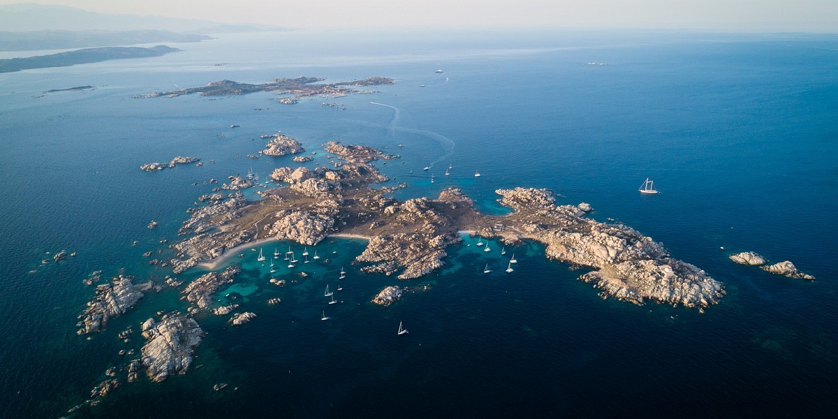 Spiagge dell'isola di Lavezzi Isola di Lavezzi - Bonifacio, Corsica del sud