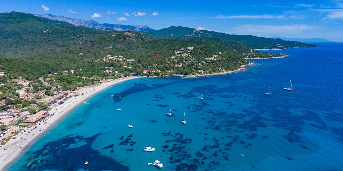 spiaggia-di-favone-spiagge-sari-solenzara-corsica-del-sud