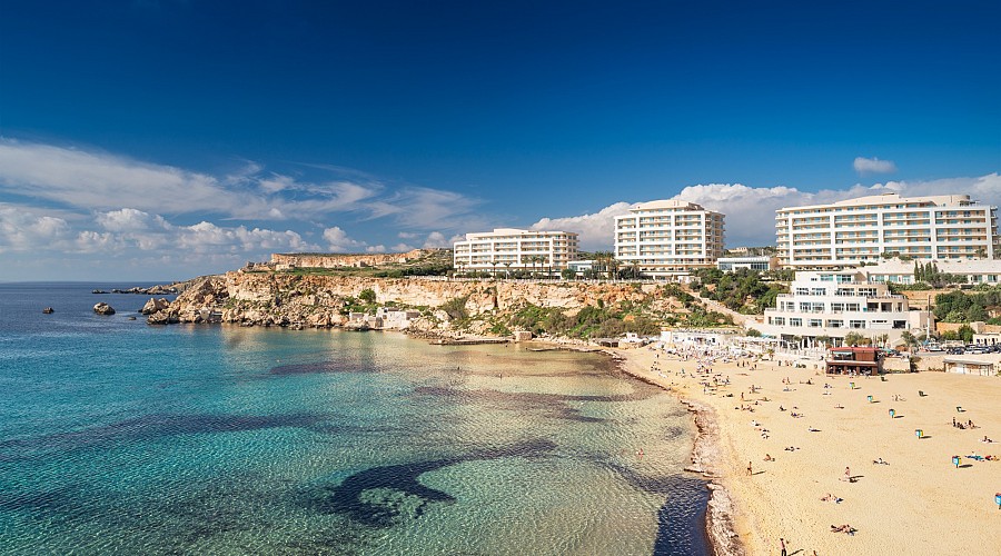 Golden Bay  - Mellieha, La Valletta