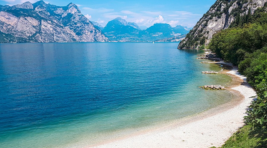 Spiaggia Baitone Lungolago Malcesine - Malcesine, Verona <span class='provincia_scheda_link'>(provincia)</span>