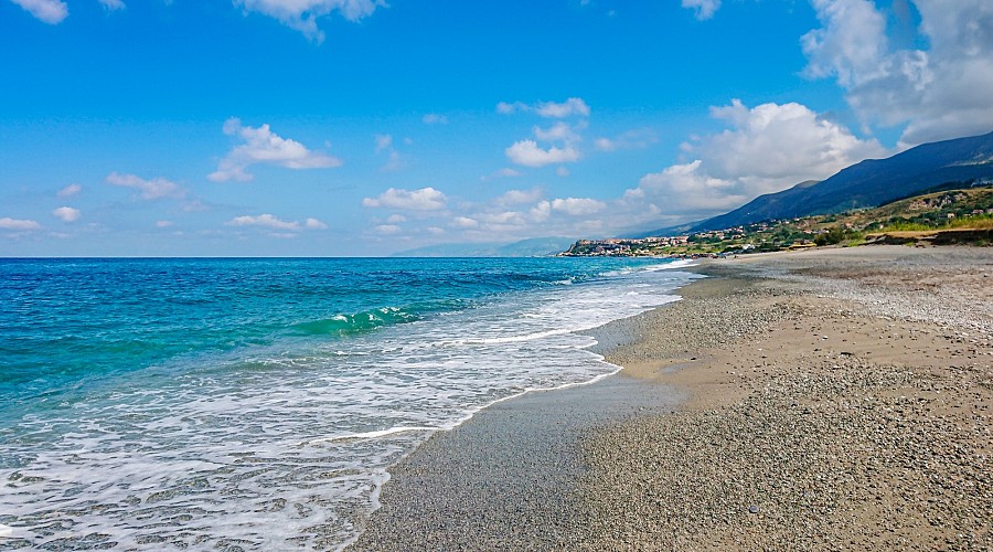 Spiaggia di Torremezzo di Falconara Miccisi - San Lucido, Cosenza <span class='provincia_scheda_link'>(provincia)</span>