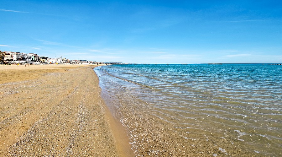 Spiaggia Libera di Pescara Nord  - Pescara, Pescara <span class='provincia_scheda_link'>(provincia)</span>